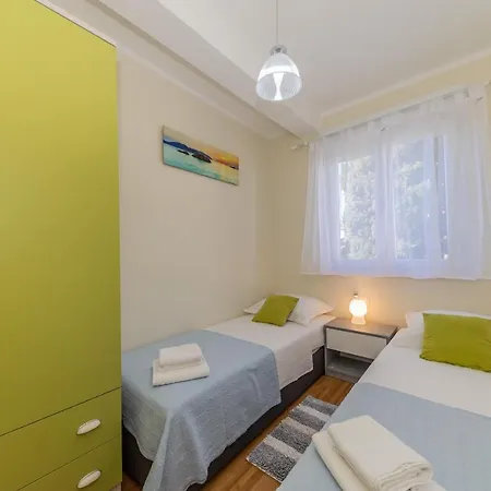 Maryann Apartment