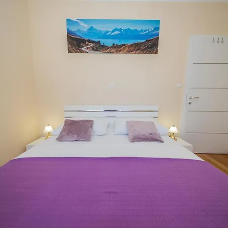 Maryann Apartment
